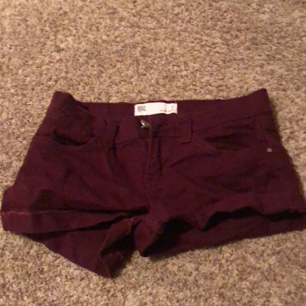 maroon jean shorts